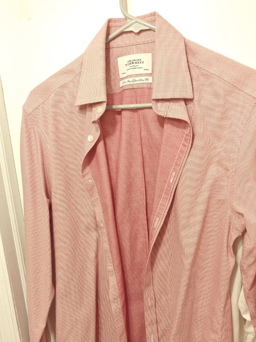 Charles Tyrwhitt 2 shirts 100% cotton slim extra slim 15-14.5 33 magenta white